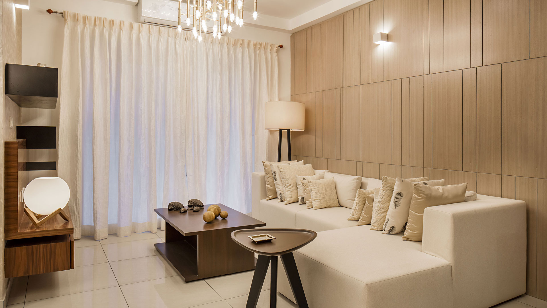 Living Area Photos of a Prestige Raintree Park